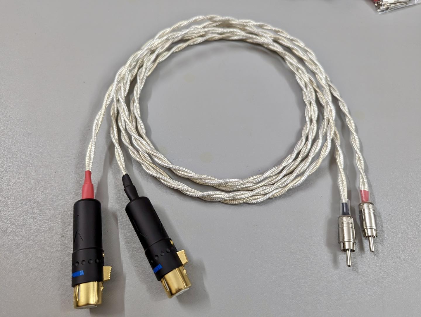 Dây tín hiệu XLR/ Balance cái ra RCA