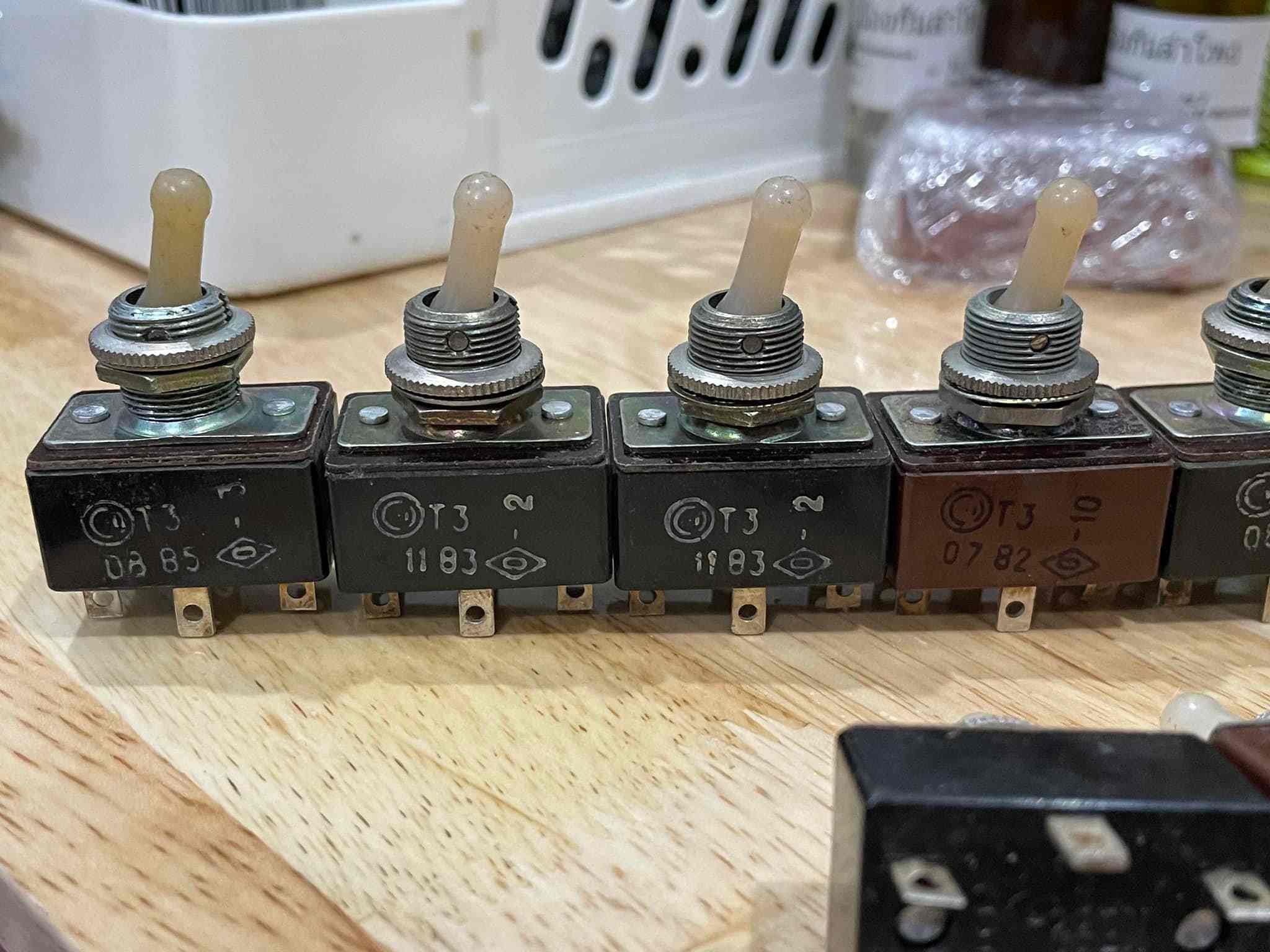 Công tắc tắt bật 6 chân 2 vị trí ON OFF TP1-2 Nga Liên Xô